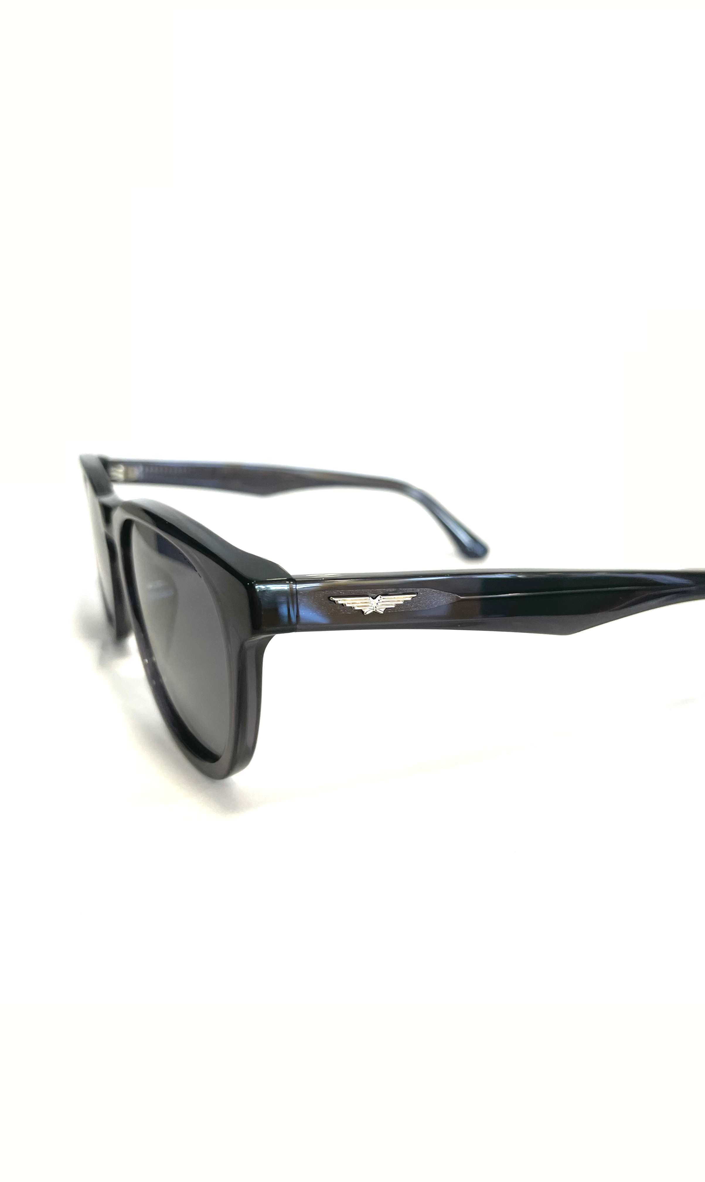 Lunettes de soleil grisées
